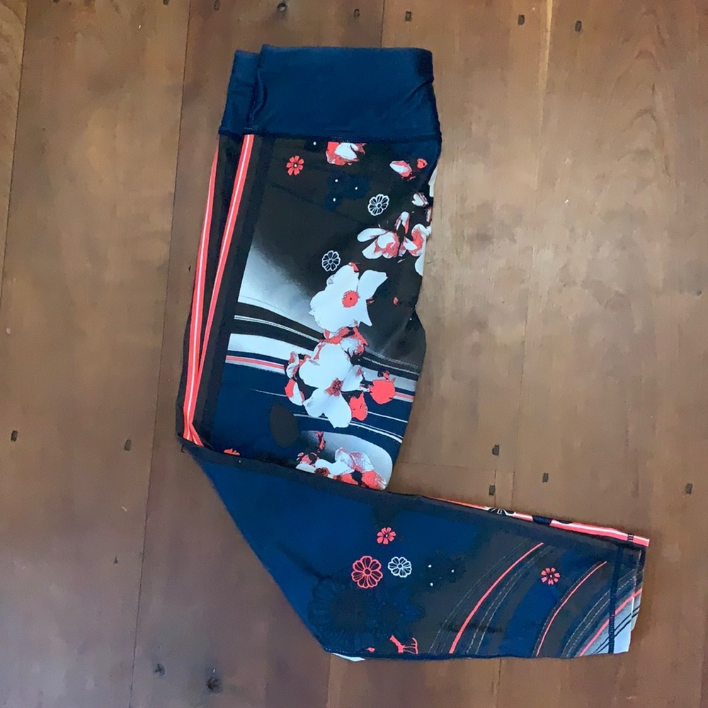 Sweaty Betty 7/8 leggings size medium